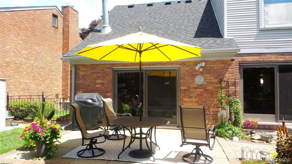 905 Cook Road Grosse Pointe Woods, MI 48236 - Photo 36 of 38
