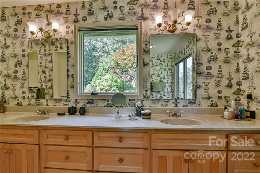 335 Forest Ridge Road, Unit 10 Mars Hill, NC 28754 - Photo 27 of 48 Gallery Image 27