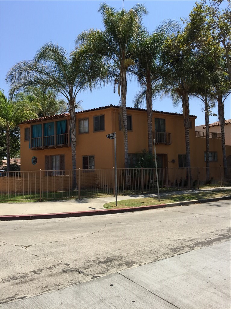 4247 9th Avenue Los Angeles, CA 90008 - Photo 1 of 1