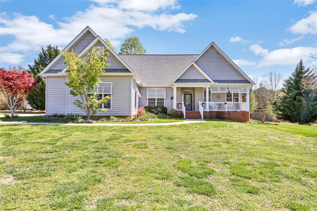 116 Falcons View Court Walhalla, SC 29691 - Photo 3 of 42 Gallery Image 3