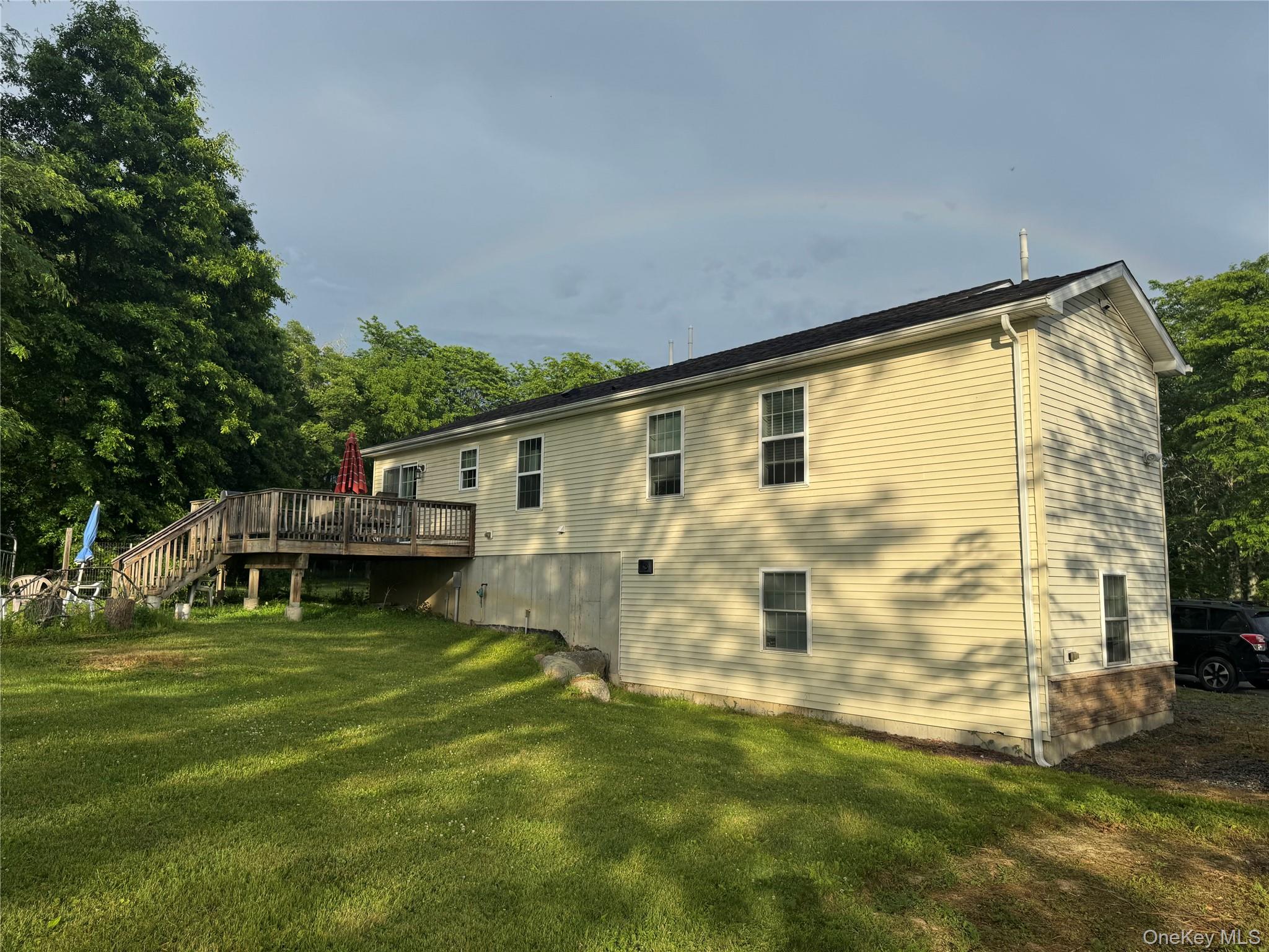 1556 Albany Post Road Wallkill, NY 12589 - Photo 2 of 10
