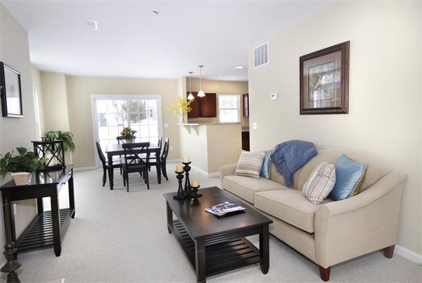 61 Turtle Brook Road, Unit 303 Canton, MA 02021 - Photo 2 of 22 Gallery Image 2