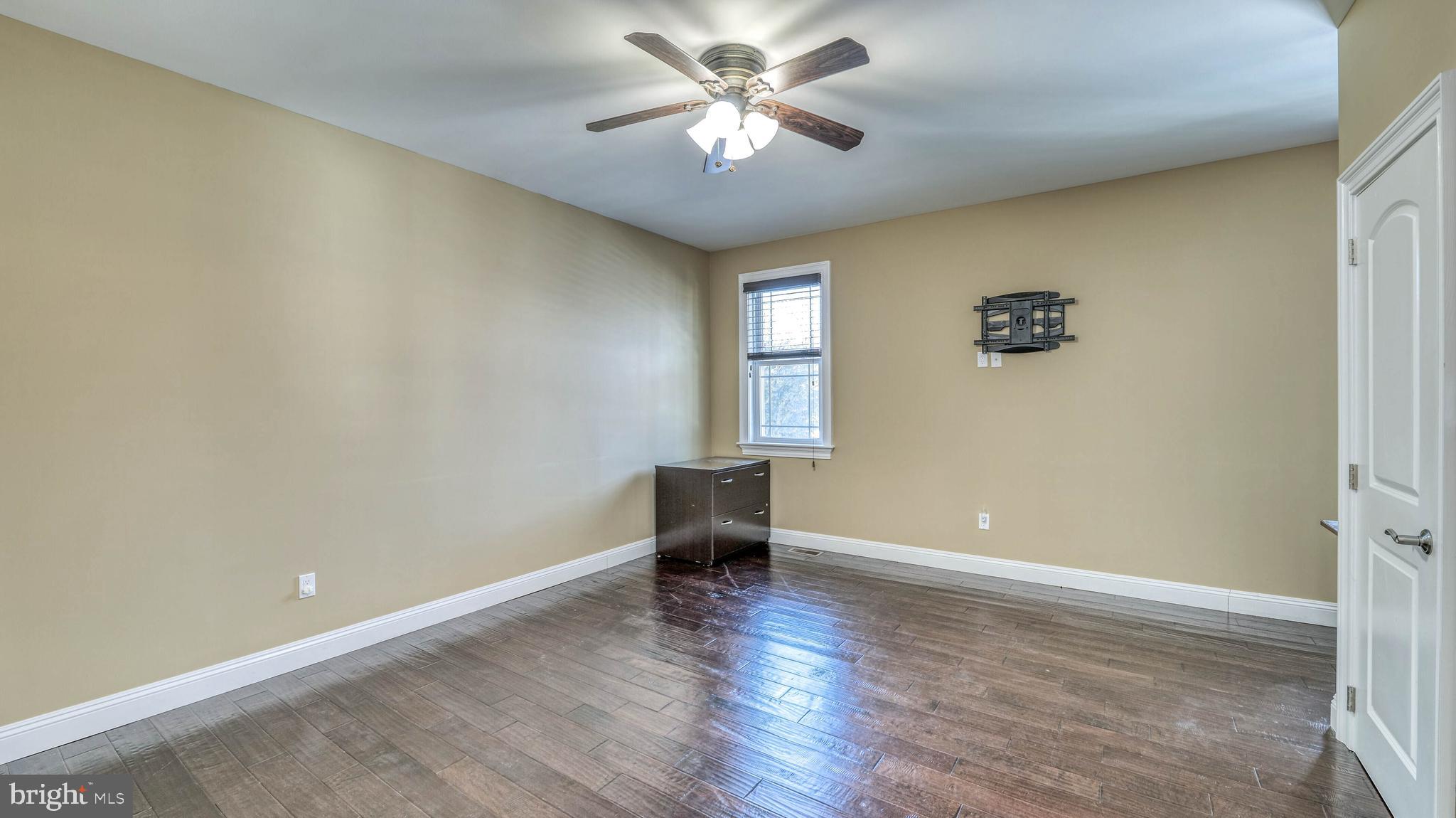 325 Murphys Way Linwood, NJ 08221 - Photo 16 of 45