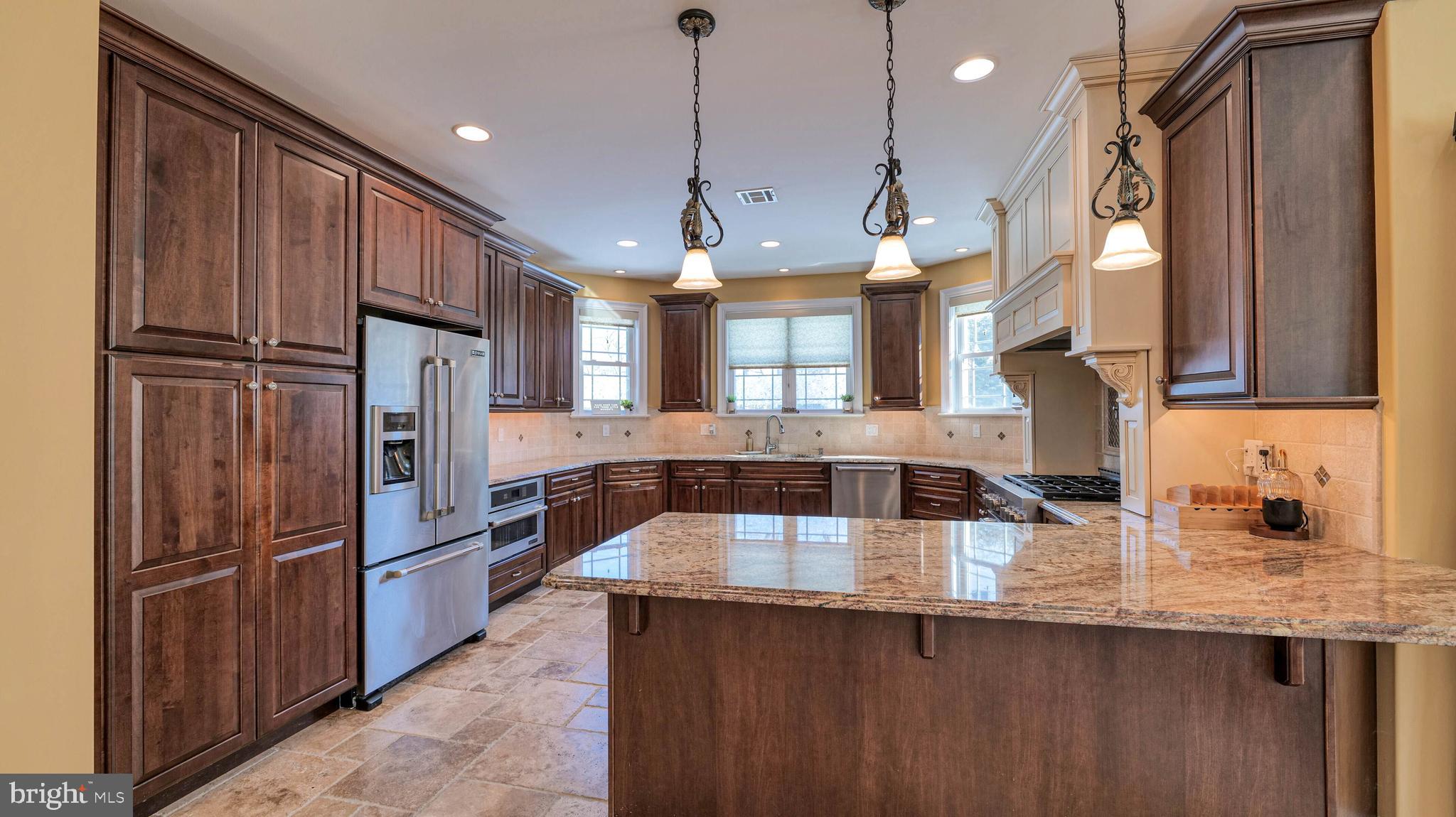 325 Murphys Way Linwood, NJ 08221 - Photo 8 of 45