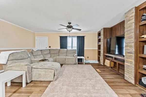 $165,000 | 222 Stoney Lonesome Road, Aurora, IN 47001