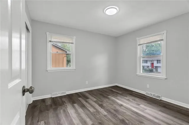 $299,000 | 6920 Northwest 76th Place, Kansas City, MO 64152