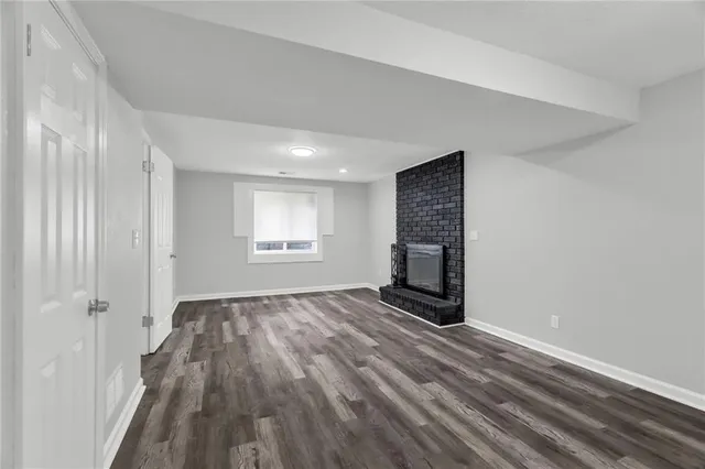 $299,000 | 6920 Northwest 76th Place, Kansas City, MO 64152