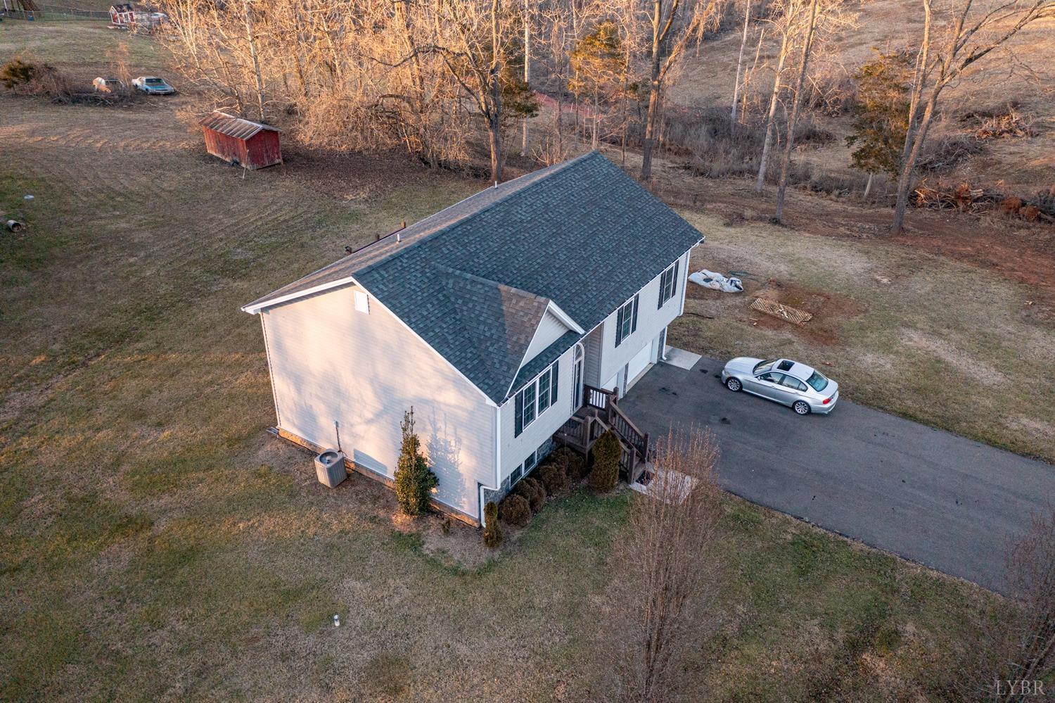1022 Wiggington Road Lynchburg, VA 24501 - Photo 12 of 44 Gallery Image 12