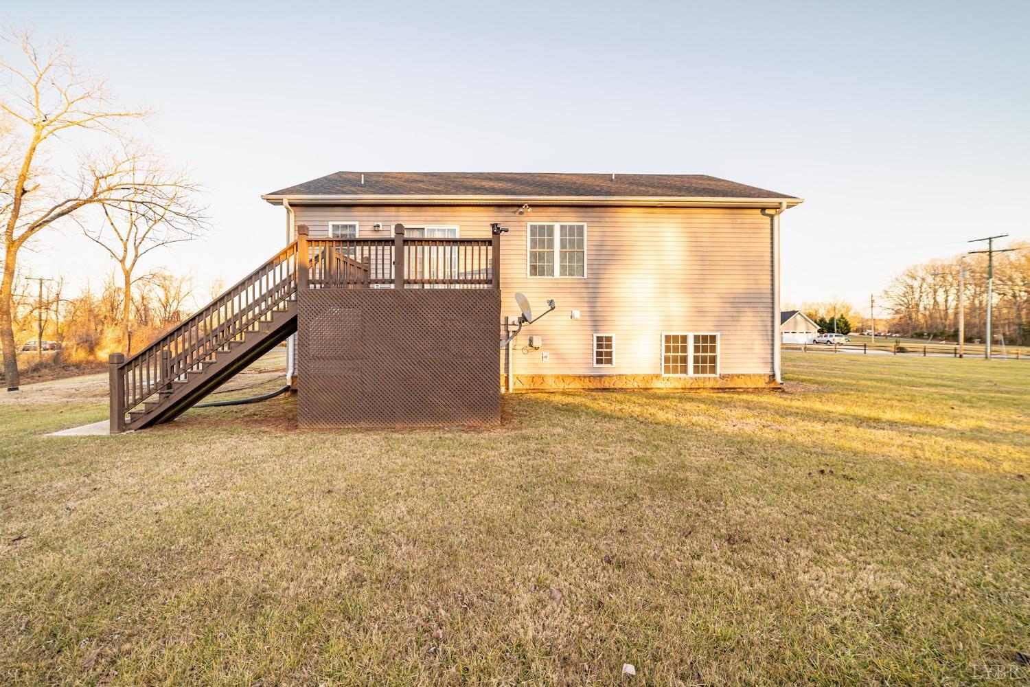 1022 Wiggington Road Lynchburg, VA 24501 - Photo 5 of 44 Gallery Image 5
