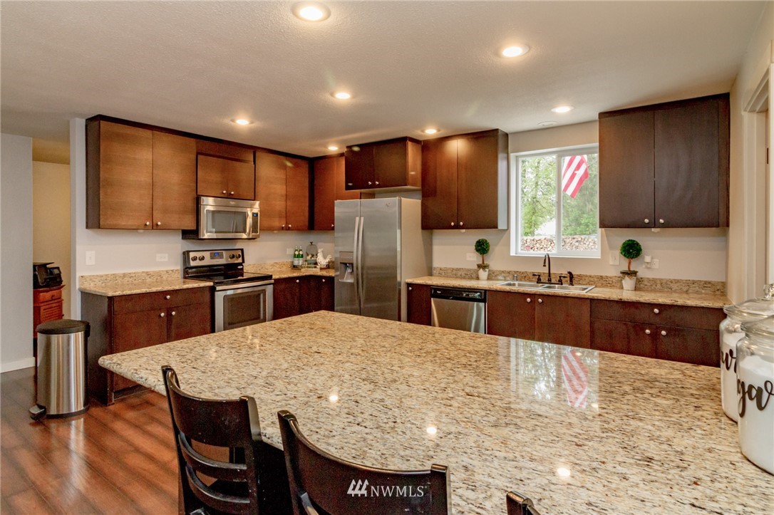 33215 Locke Road Roy, WA 98580 - Photo 9 of 25 Gallery Image 9