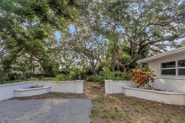 $789,999 | 1905 Pine Tree Lane, Largo, FL 33770