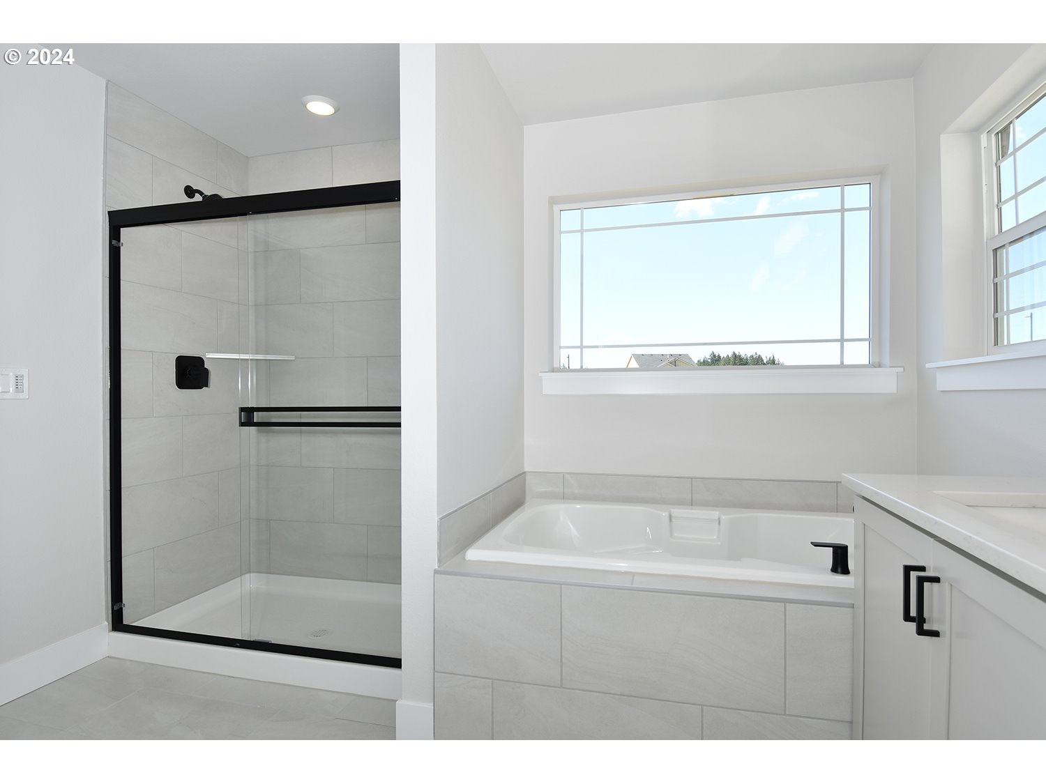 12615 Southwest Strobel Road Beaverton, OR 97007 - Photo 19 of 42 Gallery Image 19