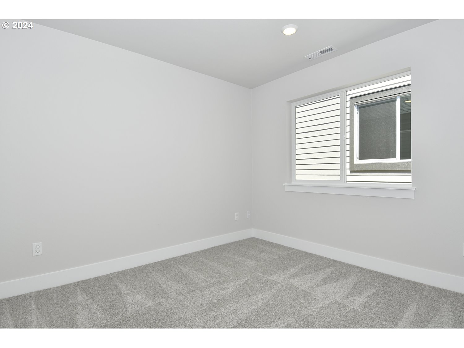 12615 Southwest Strobel Road Beaverton, OR 97007 - Photo 25 of 42 Gallery Image 25