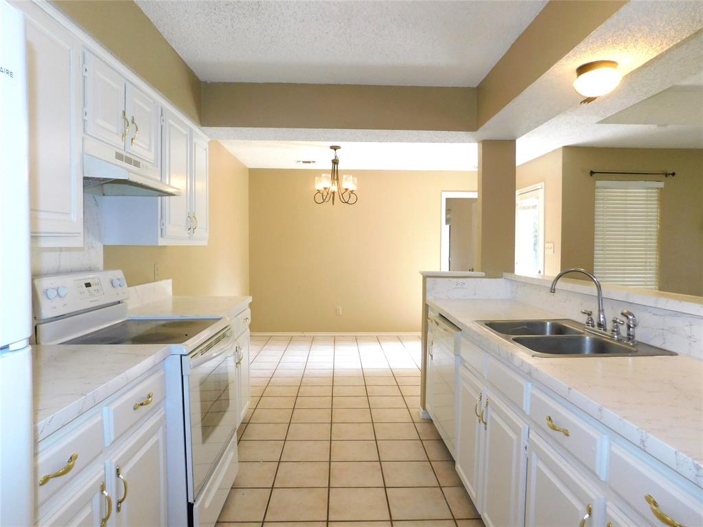 9792 Windy Ridge Road Frisco, TX 75033 - Photo 7 of 17 Gallery Image 7