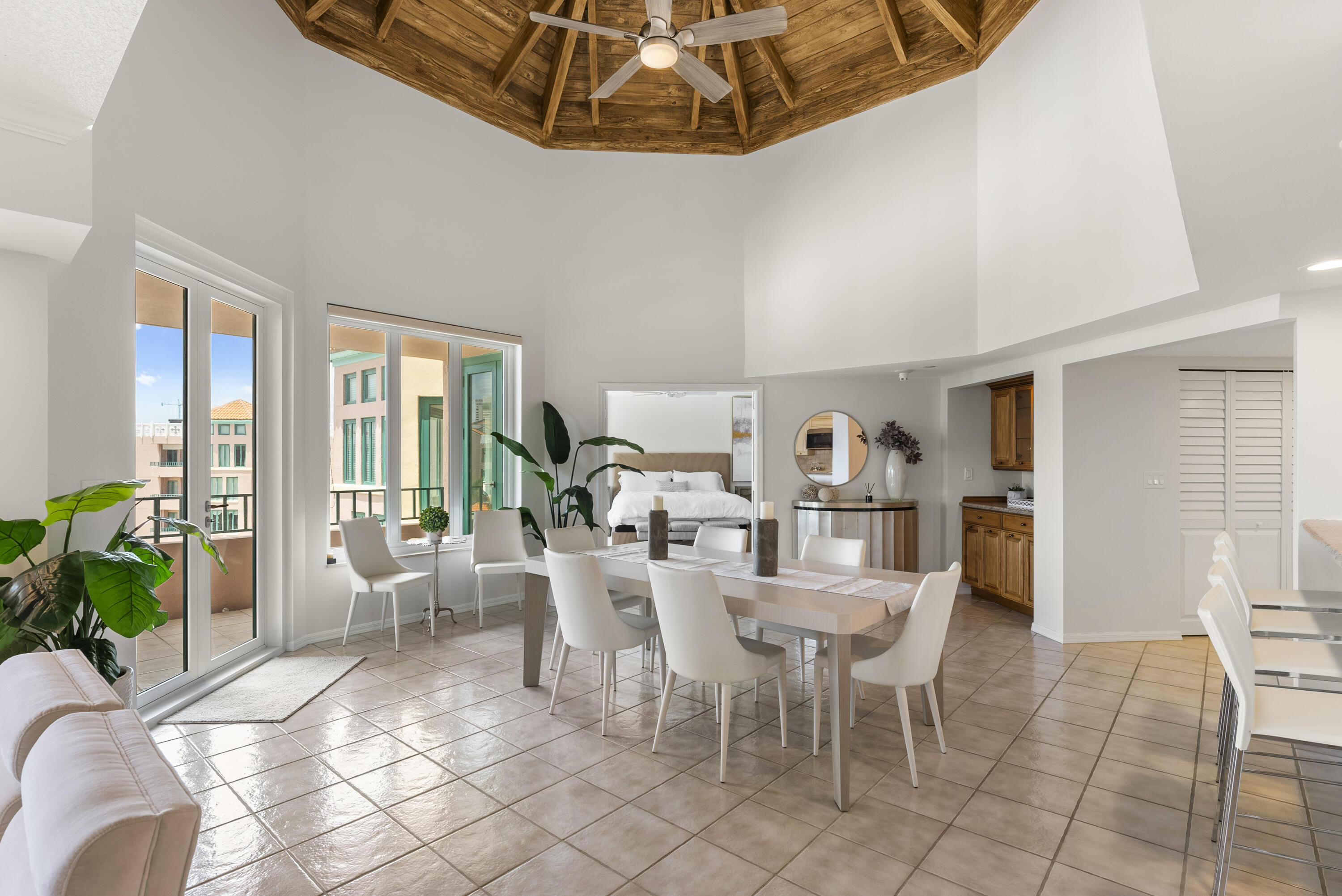 100 Southeast 5th Avenue, Unit 505 Boca Raton, FL 33432 - Photo 3 of 27 DSC09889