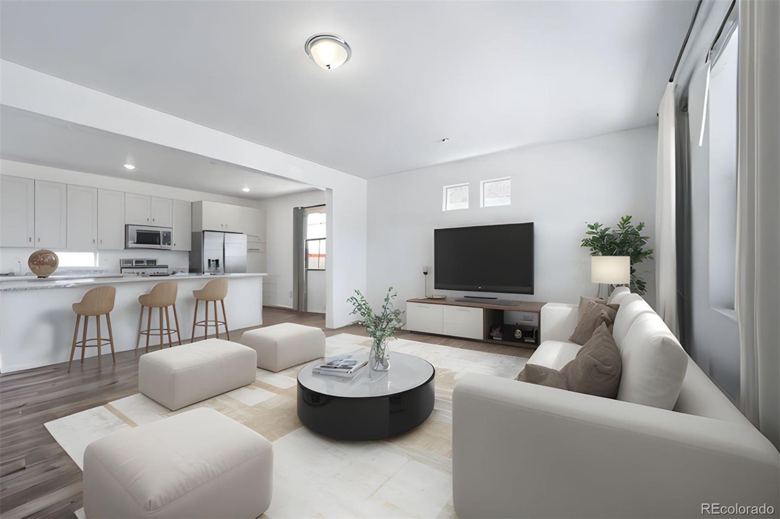 3915 North Rome Street Aurora, CO 80019 - Photo 5 of 34