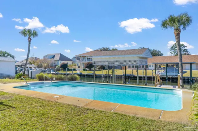 $998,000 | 951 Coronado Drive, Gulf Breeze, FL 32563