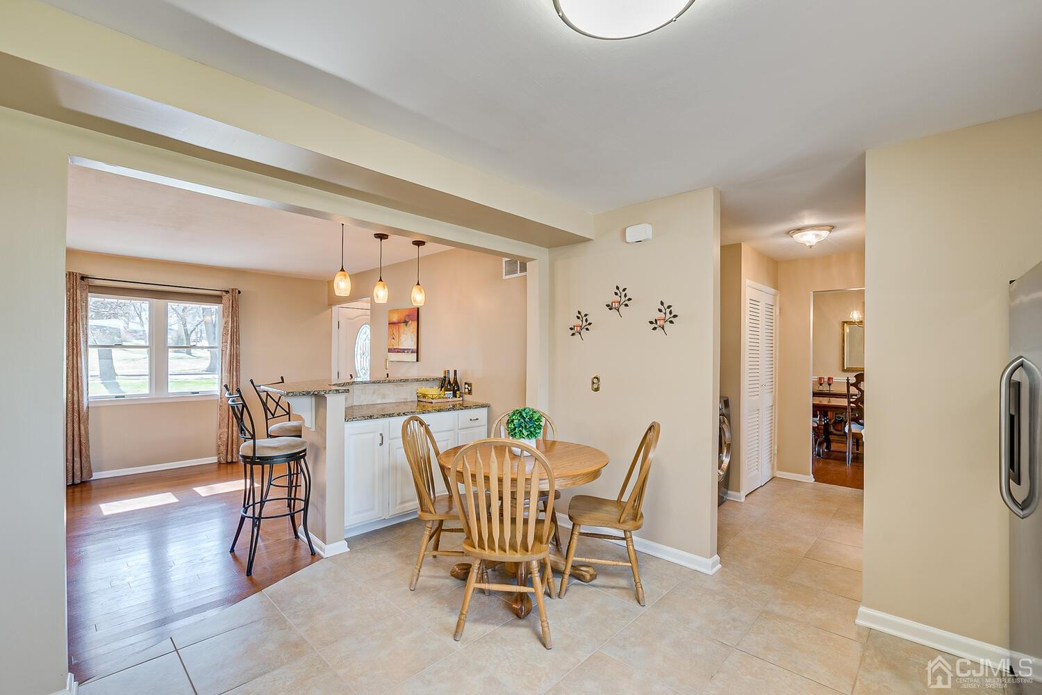 22 Dundee Road Kendall Park, NJ 08824 - Photo 19 of 38 Gallery Image 19