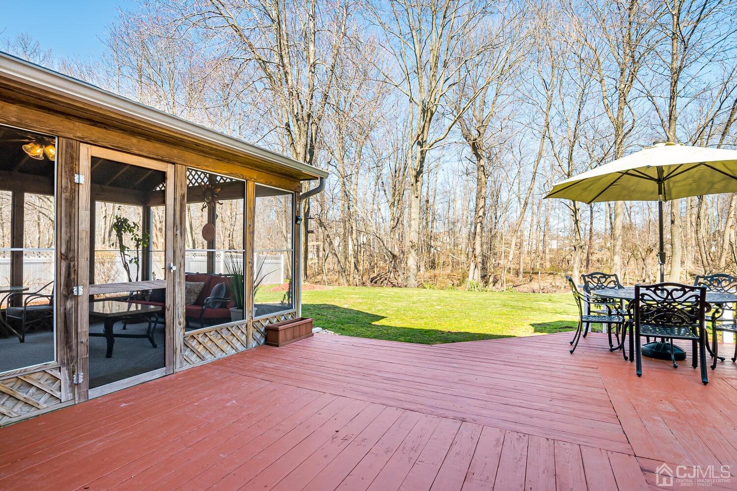 22 Dundee Road Kendall Park, NJ 08824 - Photo 33 of 38 Gallery Image 33