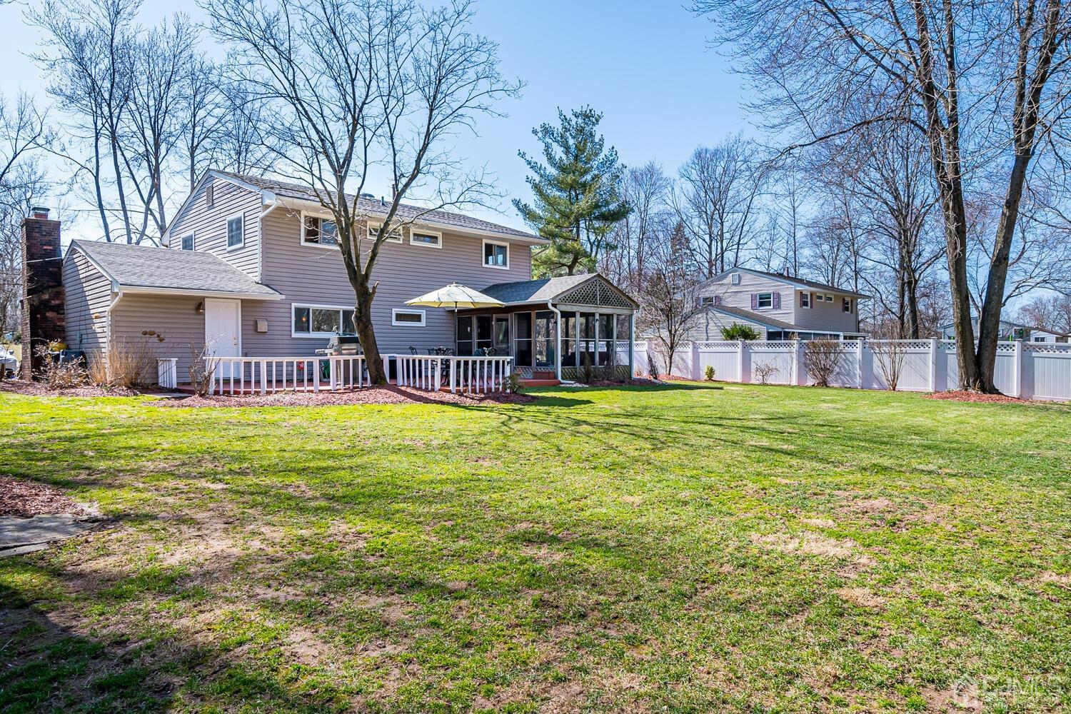22 Dundee Road Kendall Park, NJ 08824 - Photo 36 of 38 Gallery Image 36