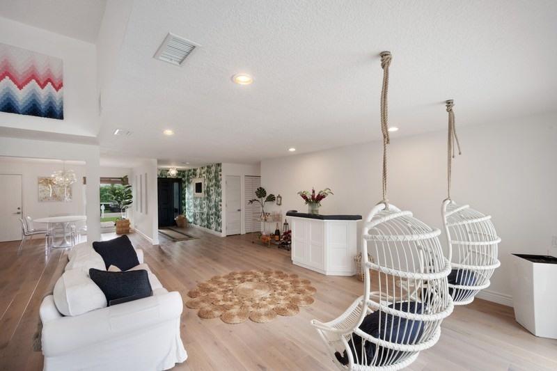 2891 Northwest 34th Street Boca Raton, FL 33434 - Photo 3 of 18 Living Room