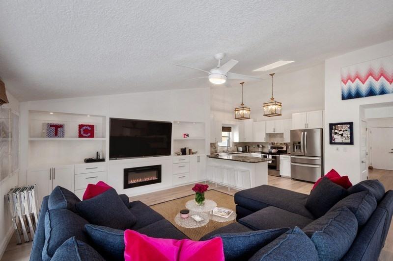 2891 Northwest 34th Street Boca Raton, FL 33434 - Photo 4 of 18 Family Room