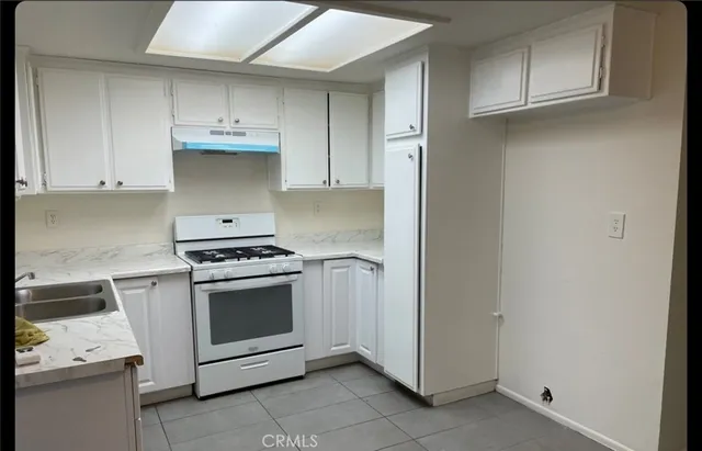 $2,100 | 324 East Ave Q7, Palmdale, CA 93550