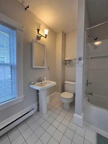 $2,500 | 68 Cottage Street, Unit 68, Newton, MA 02464