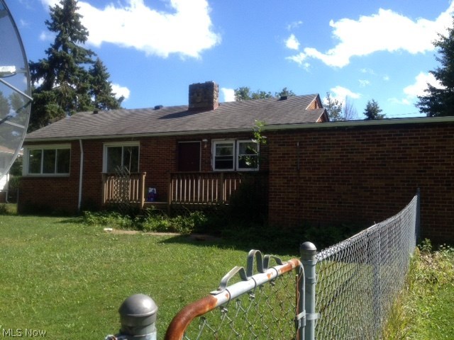 12020 West Sprague Road Cleveland, OH 44130 - Photo 4 of 16 View of back of home