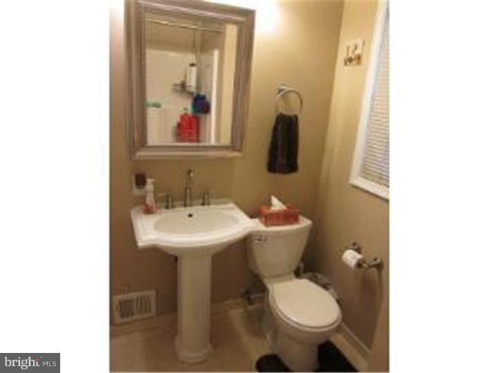 357 Lester Road Springfield, PA 19064 - Photo 11 of 15