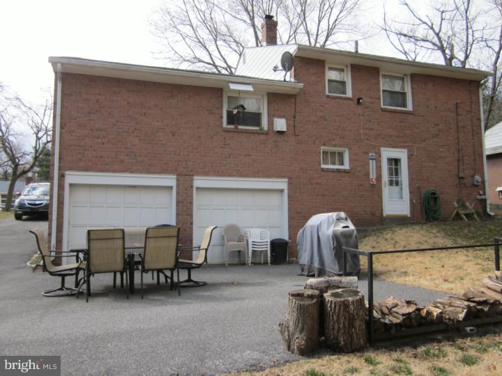 357 Lester Road Springfield, PA 19064 - Photo 14 of 15 Exterior Back