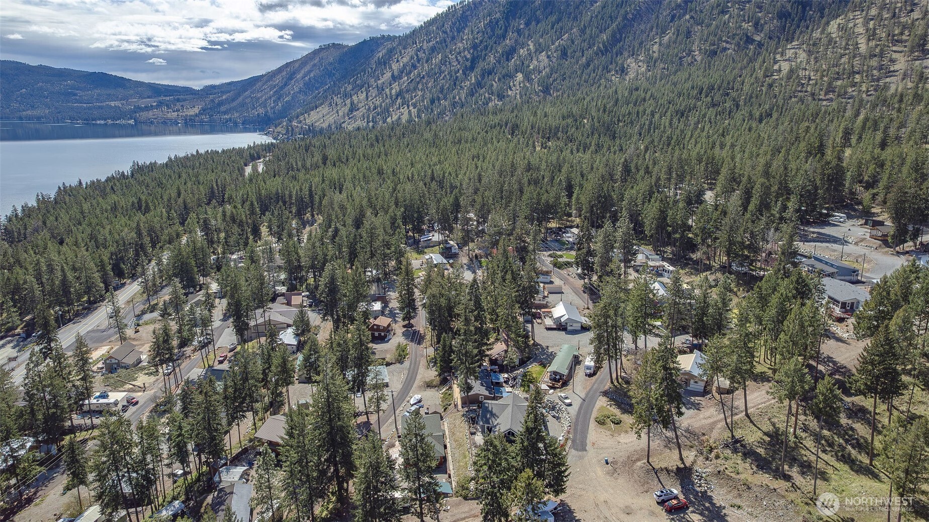 12220 South Lakeshore Road, Unit 77 Chelan, WA 98816 - Photo 31 of 35