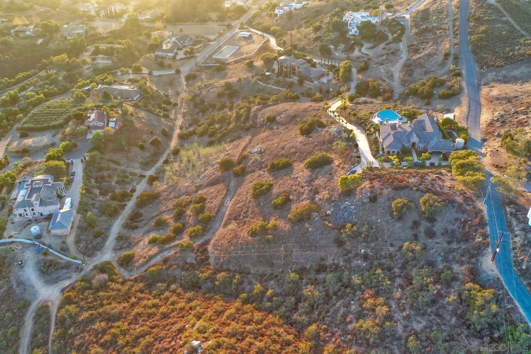 15414 Eastvale Road Poway, CA 92064 - Photo 7 of 19