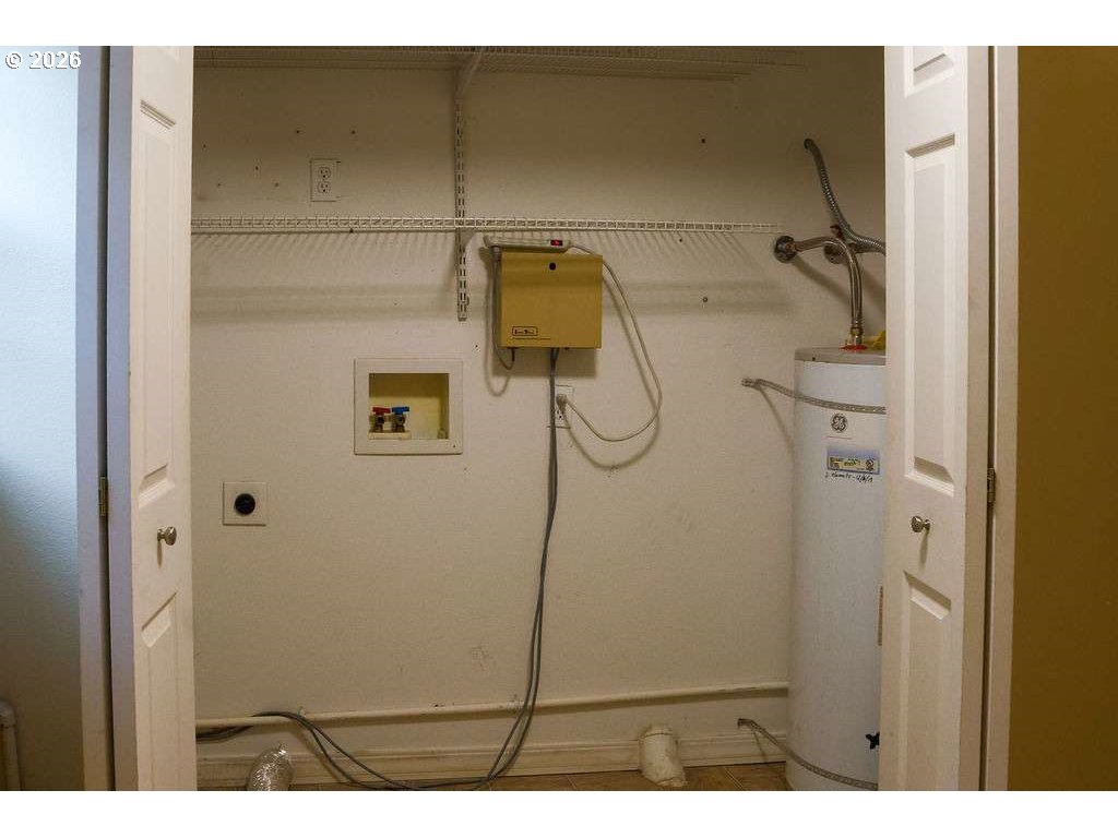 40 Southeast 133rd Avenue, Unit B Portland, OR 97233 - Photo 19 of 32