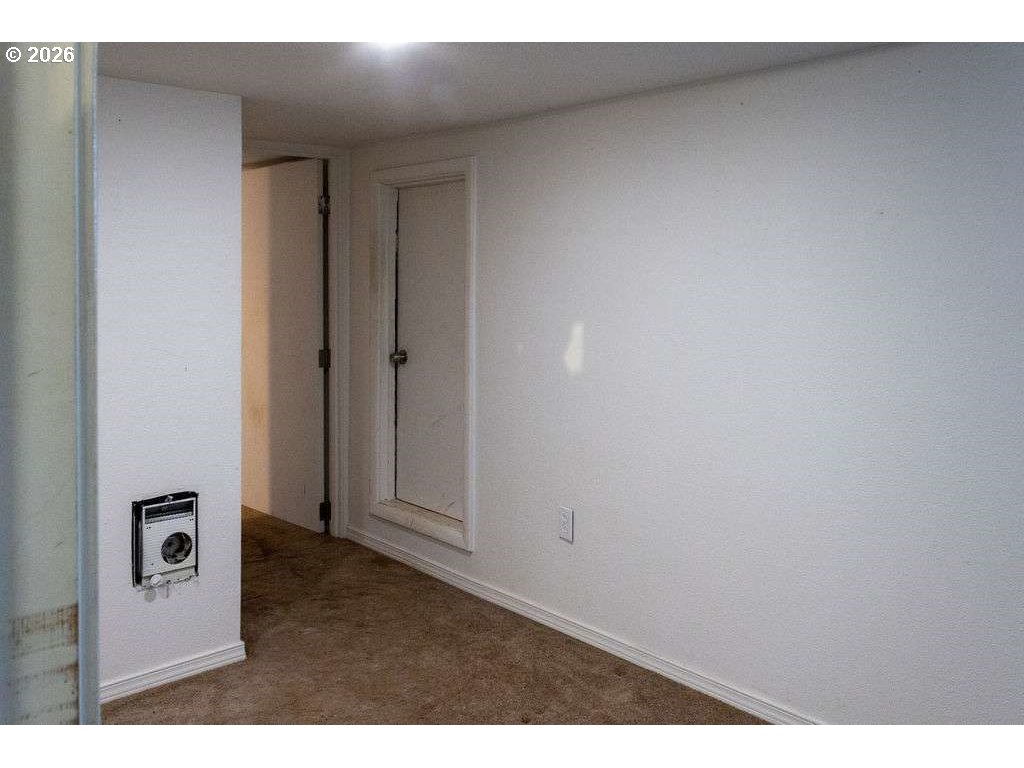 40 Southeast 133rd Avenue, Unit B Portland, OR 97233 - Photo 22 of 32