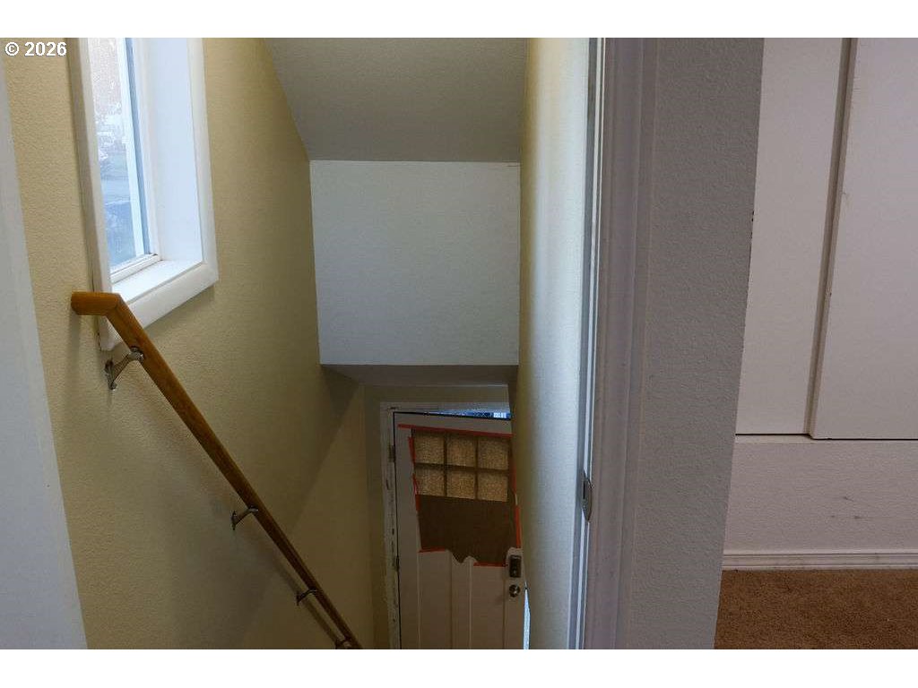 40 Southeast 133rd Avenue, Unit B Portland, OR 97233 - Photo 26 of 32