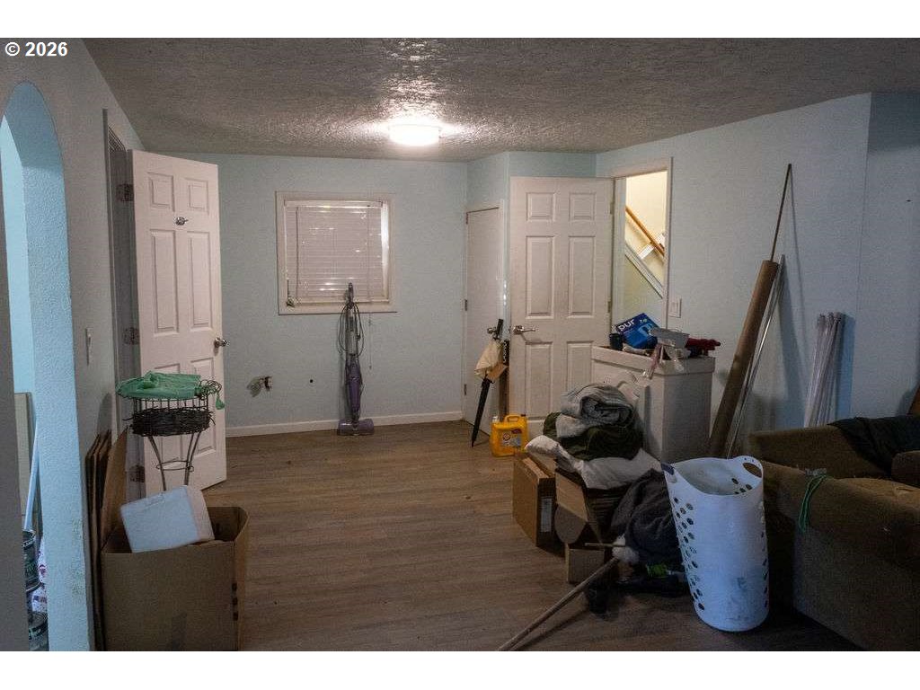 40 Southeast 133rd Avenue, Unit B Portland, OR 97233 - Photo 3 of 32