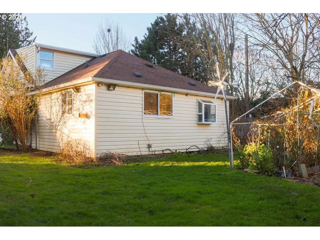 40 Southeast 133rd Avenue, Unit B Portland, OR 97233 - Photo 32 of 32