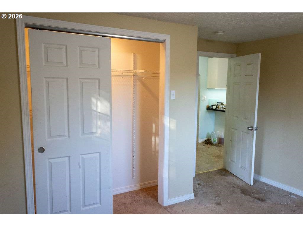 40 Southeast 133rd Avenue, Unit B Portland, OR 97233 - Photo 10 of 32