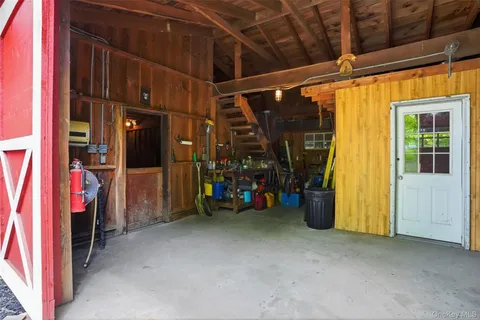 $1,000,000 | 308 Hollow Road, Staatsburg, NY 12580