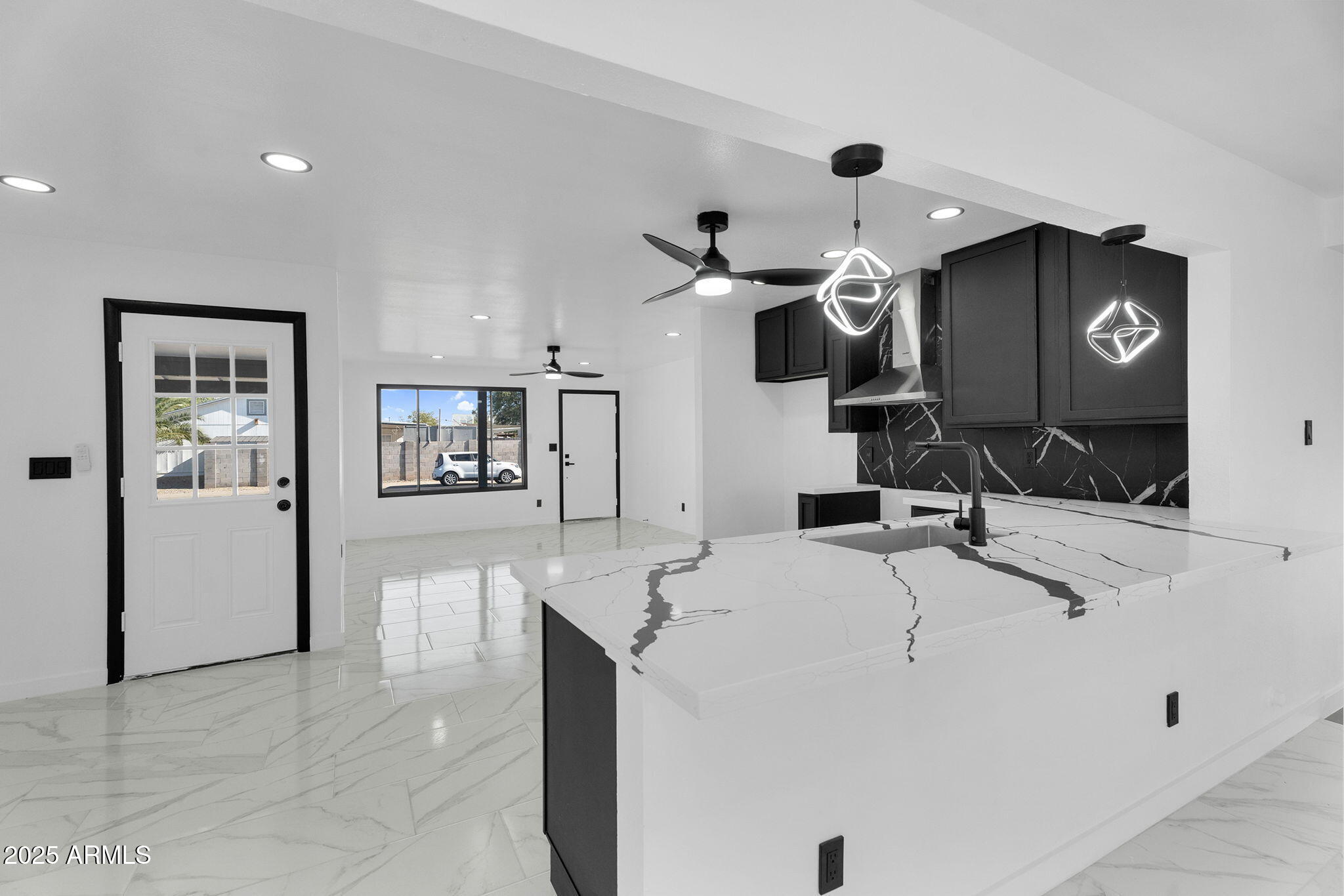 10908 North 88th Drive Peoria, AZ 85345 - Photo 13 of 42 13-web-or-mls-10908 N 88th Dr -13