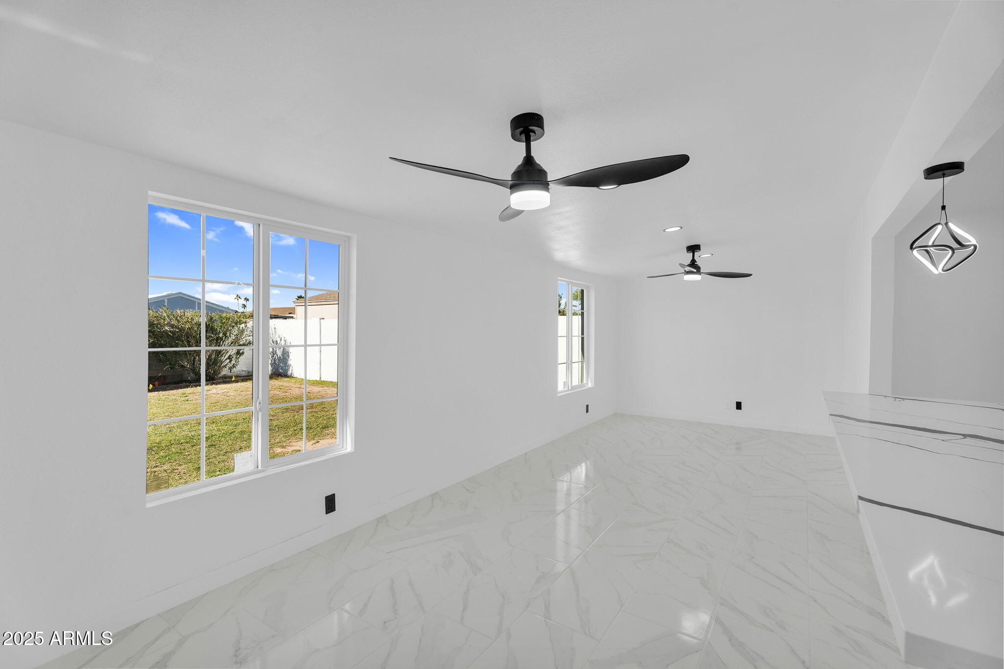 10908 North 88th Drive Peoria, AZ 85345 - Photo 15 of 42 15-web-or-mls-10908 N 88th Dr -7