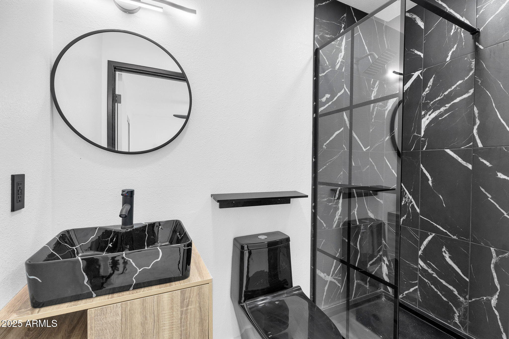 10908 North 88th Drive Peoria, AZ 85345 - Photo 23 of 42 23-web-or-mls-10908 N 88th Dr -23