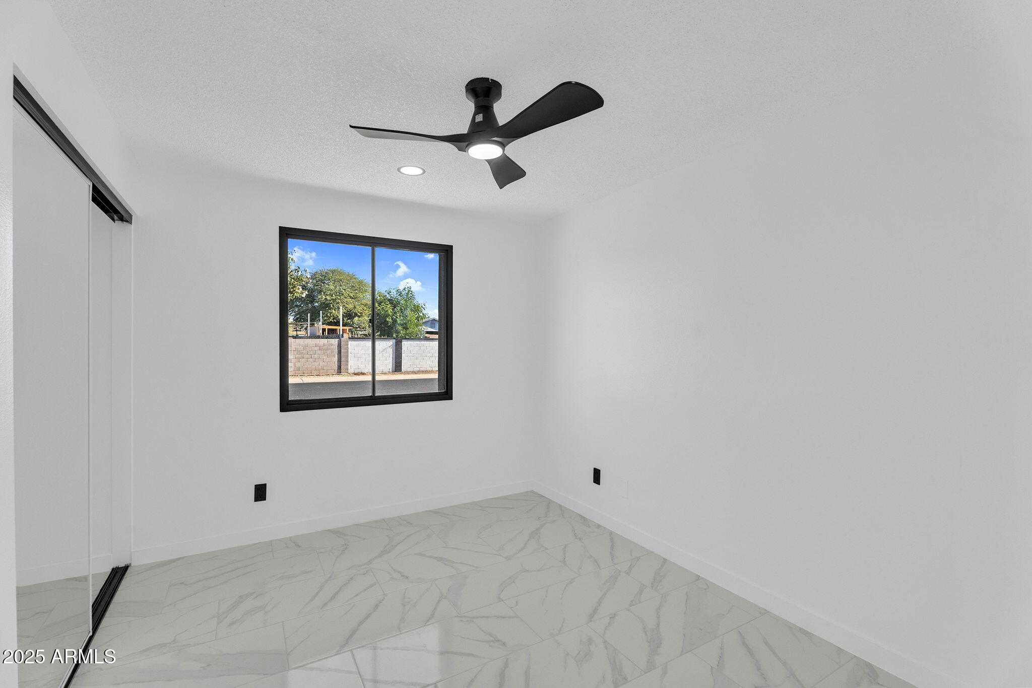 10908 North 88th Drive Peoria, AZ 85345 - Photo 26 of 42 26-web-or-mls-10908 N 88th Dr -26