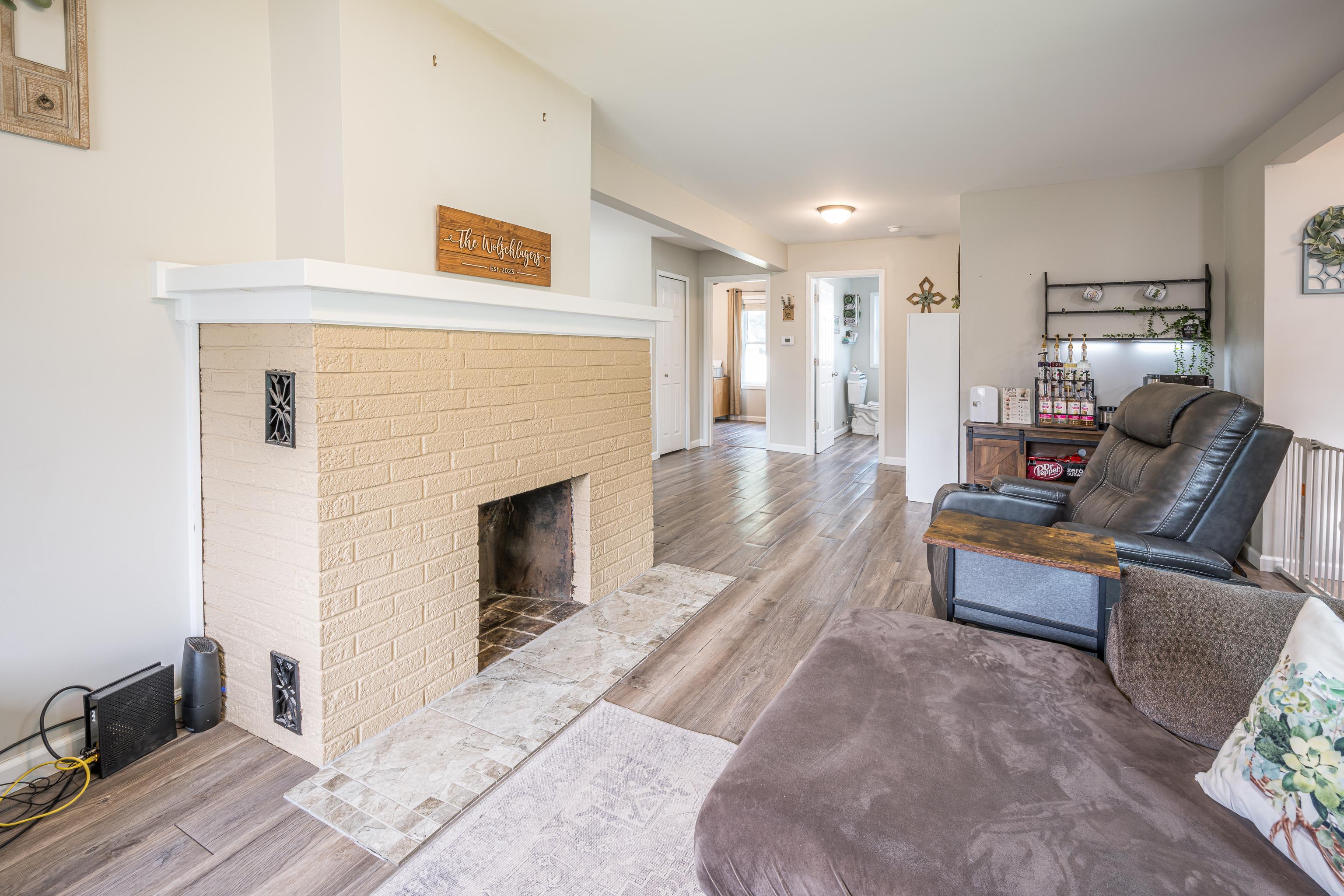 1152 Midland Road Bay City, MI 48706 - Photo 16 of 68 1948579-247125db-99ef-4b64-91c8-98d38d824971.JPG
