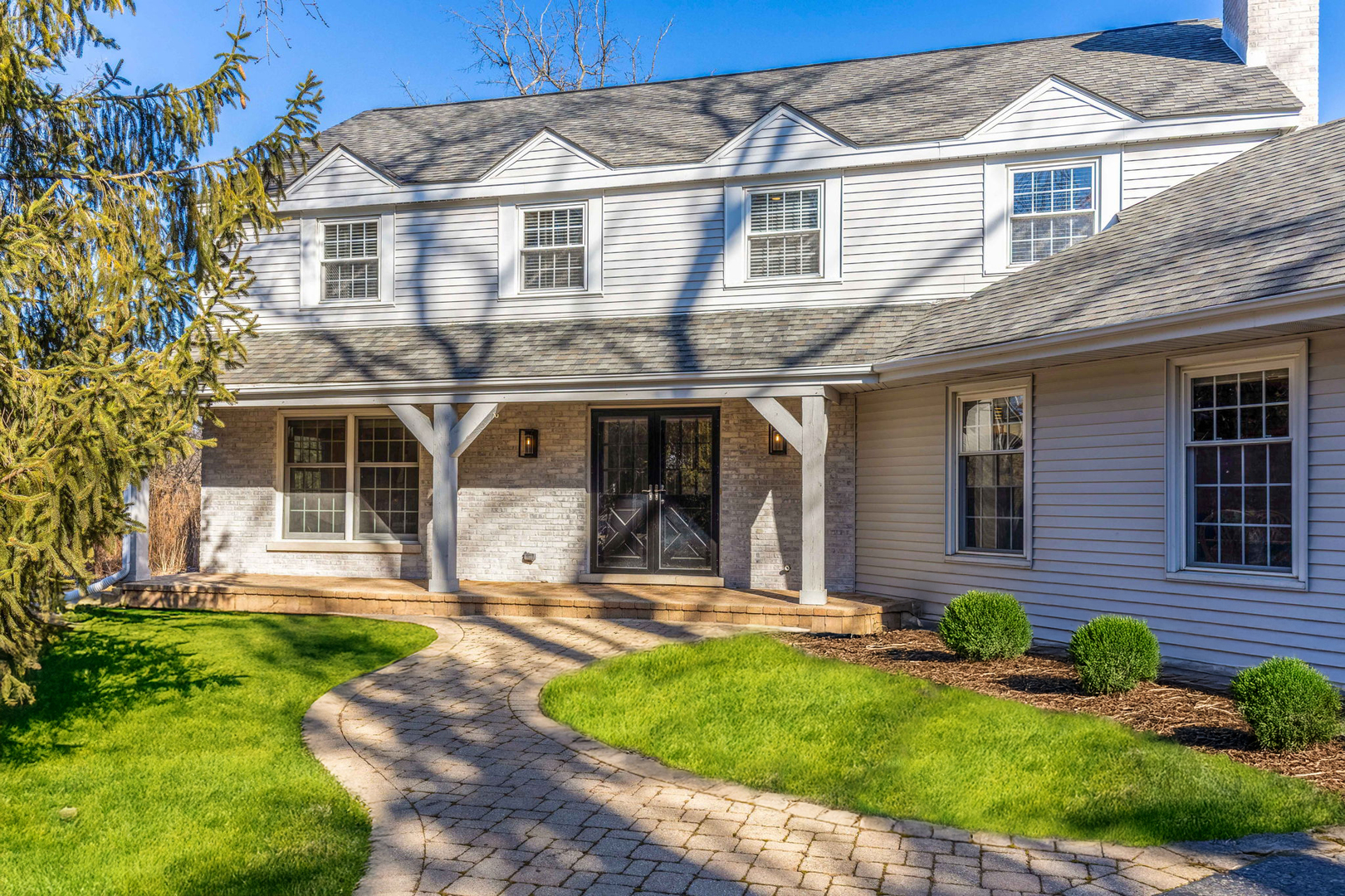 21 North Ridge Road Lake Forest, IL 60045 - Photo 1 of 25