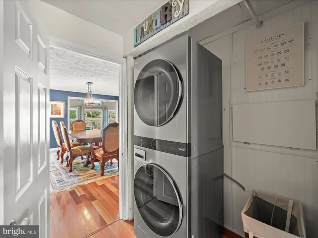 $850,000 | 8138 Forest Glen Drive, Pasadena, MD 21122