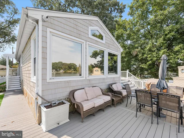 $850,000 | 8138 Forest Glen Drive, Pasadena, MD 21122