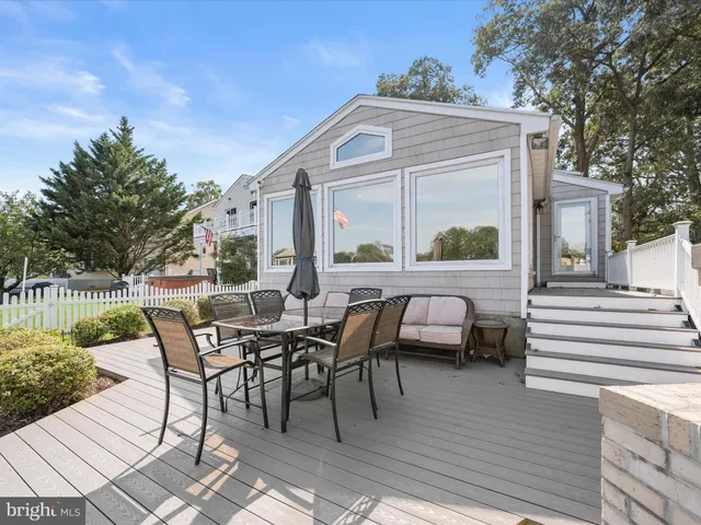 $850,000 | 8138 Forest Glen Drive, Pasadena, MD 21122