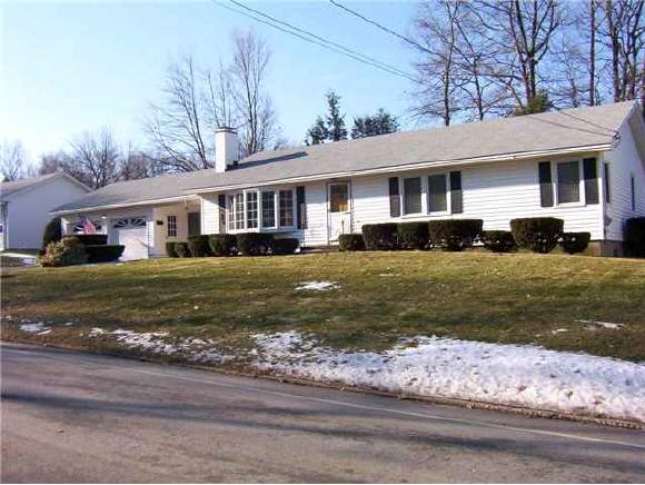 336 West Haven Road Manchester, NH 03104 - Photo 1 of 5